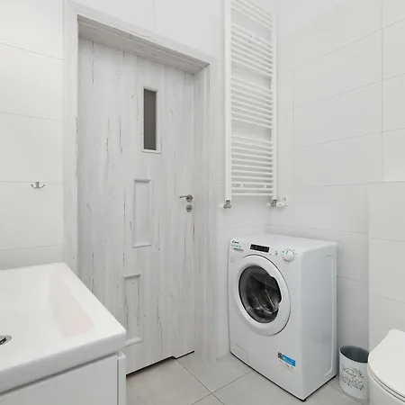 Lägenhet Comfortable Perfect For Remote Work By Renters