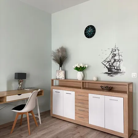 Comfortable Perfect For Remote Work By Renters 아파트